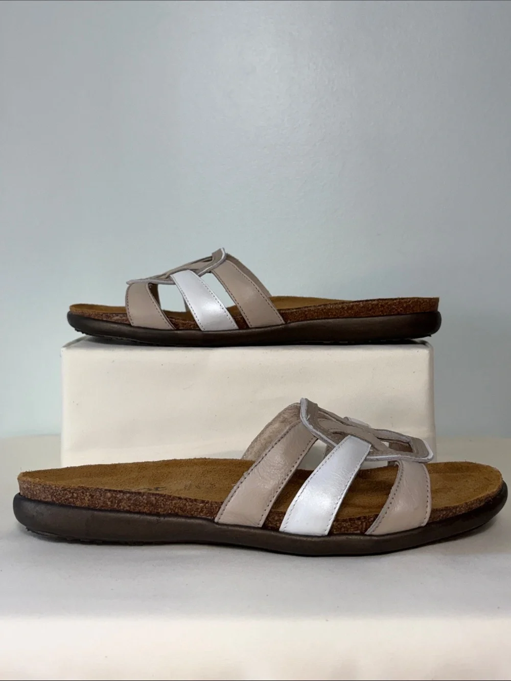 Naot women’s liv